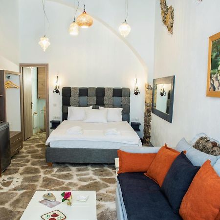 Margietta'S Suites نافبليو المظهر الخارجي الصورة