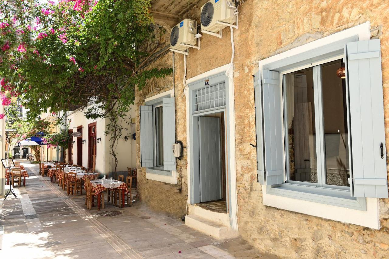 Margietta'S Suites نافبليو المظهر الخارجي الصورة